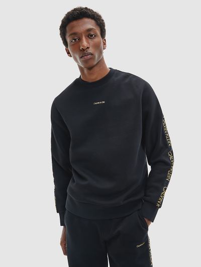 Calvin Klein Ruhák HU110073 | Calvin Klein Organic Cotton Metallic Logo Férfi Pulóver Fekete